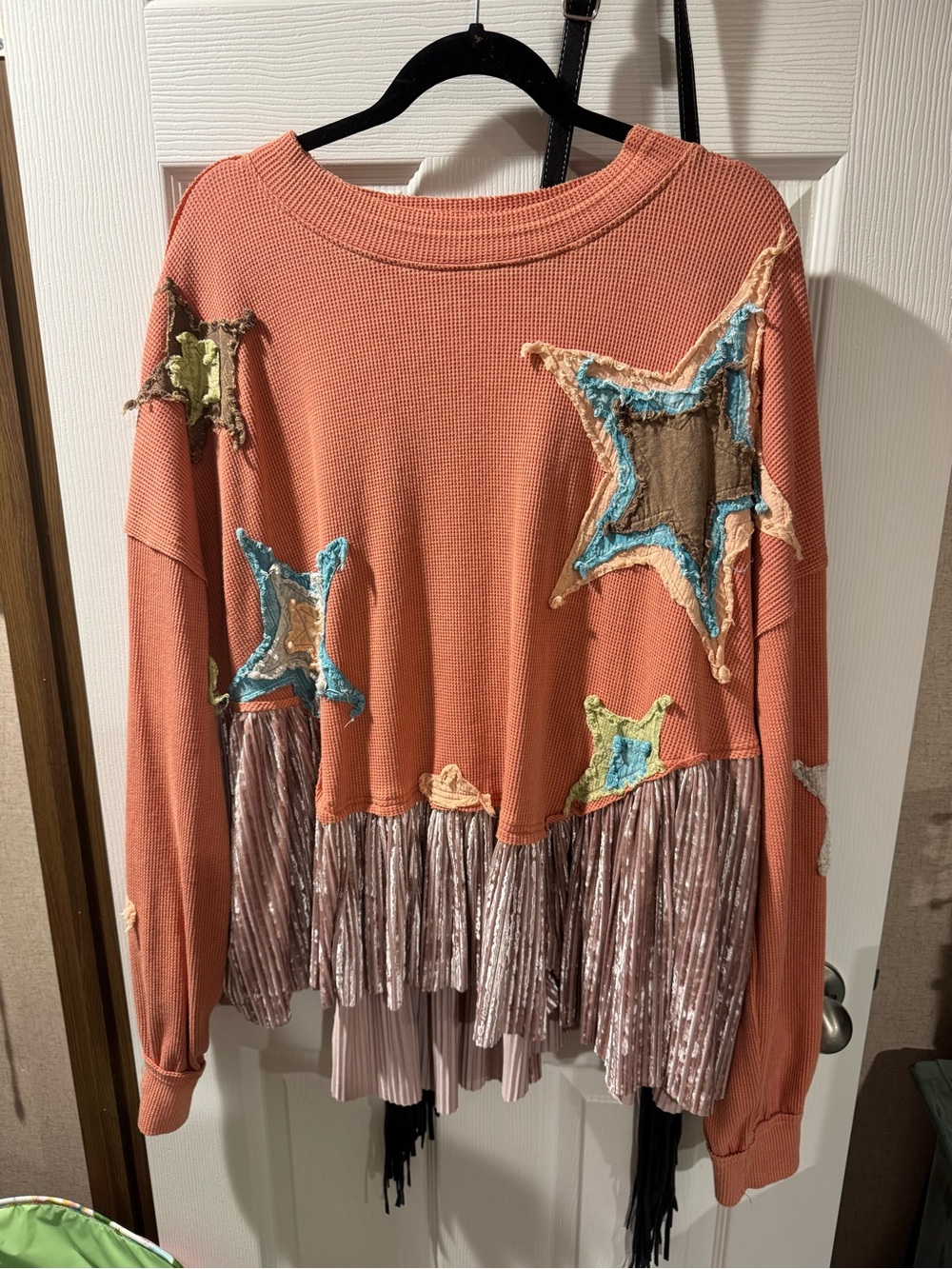 Women’s Oversized Coral Star Patch Peplum Blouse